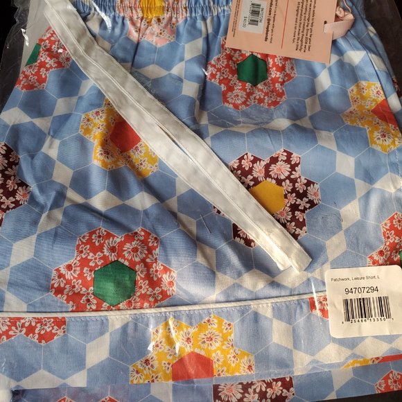 ban.do Retired Patchwork Leisure Shorts Large NWT - Picture 3 of 4